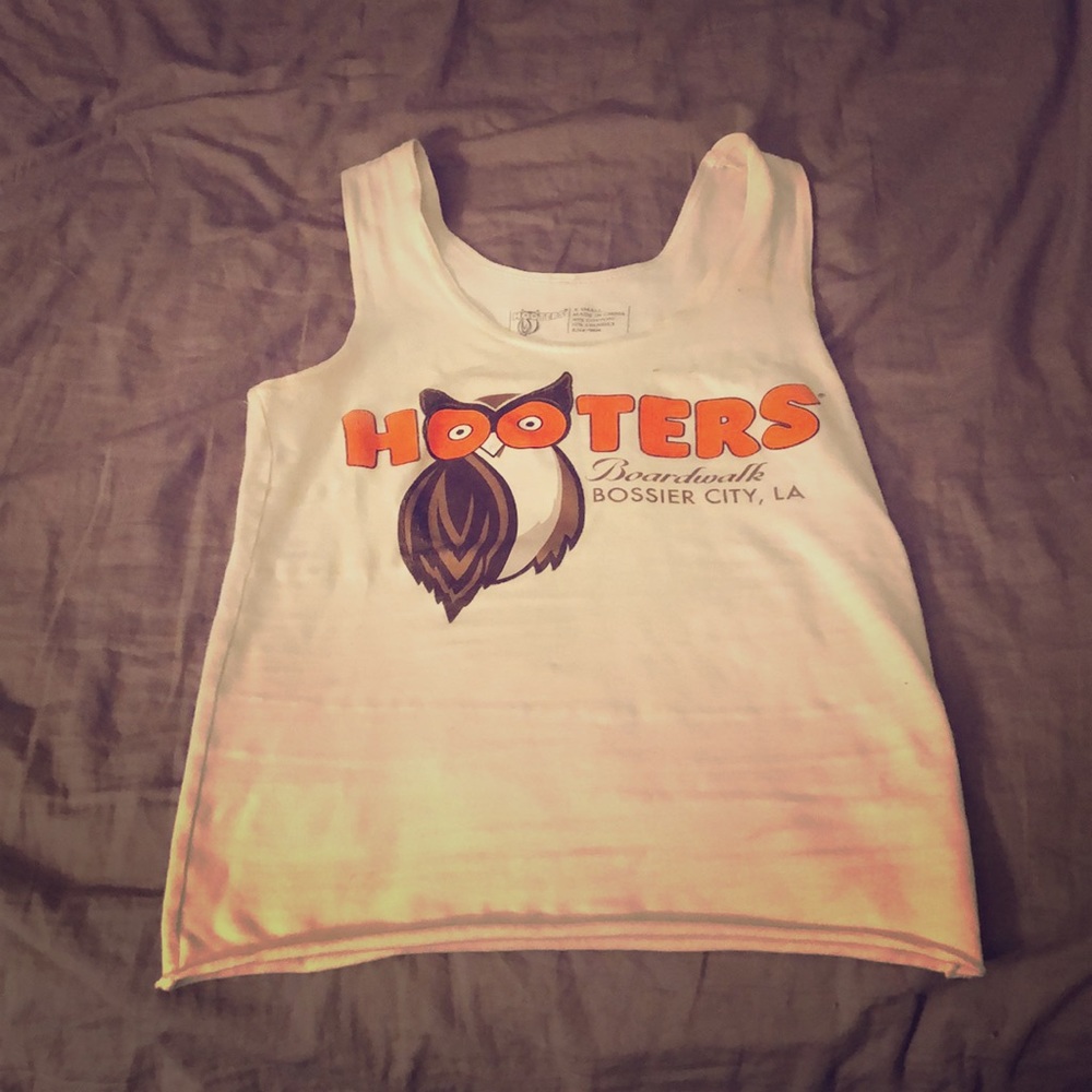 Hooter’s Tank Top